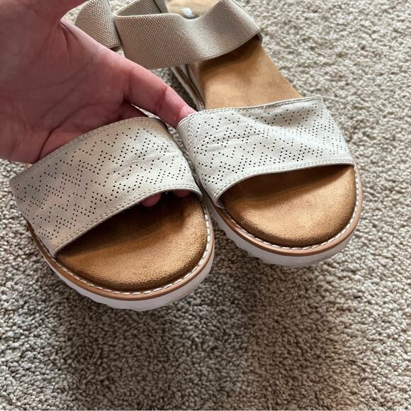 Skechers Memory Foam Open Toe Strappy Sandals Women's Size 10 Off White - Picture 13 of 15